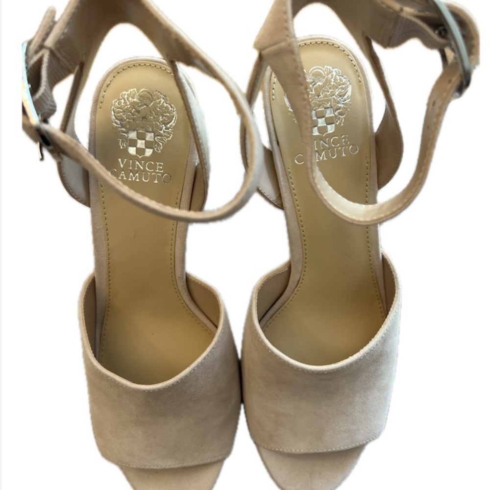 Vince Camuto Women's Nude Suede Platform Heels
